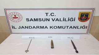 Tarihi eserleri satmaya çalışırken yakalandı