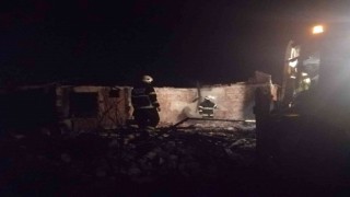 Tekirdağda bağ evi alev alev yandı