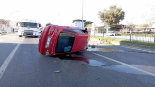 Tırla çarpışan otomobil devrildi: 2 yaralı