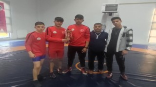 Tomarzalı pehlivanlar Türkiye güreş müsabakalarına katılmaya hak kazandı