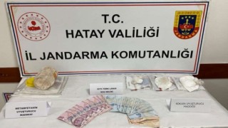 Toprağın altından ve çalıların arasından uyuşturucu çıktı