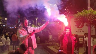 Trabzonda kolbastılı yılbaşı kutlaması