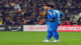Tribünlerden Altaya tepki