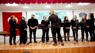 Tuncelide şarkılar bizi söyler, biz de şarkı söyleriz konseri