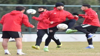 Turgutluspor lider Karamanı konuk edecek