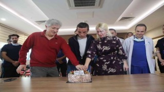 Türkiyenin ilk yüz nakillisi Uğur Acar, 11. yılını kutladı