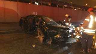 Tuzlada makas atan otomobilin çarptığı araç yan yola uçtu: 1 ölü, 2 ağır yaralı