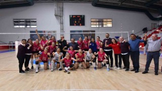 TVF Bayanlar 2. Lig: Bozüyük Belediyesi Eğitim Spor: 3 - Bilecik Belediye Spor: 0