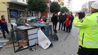 Üç aracın karıştığı kazada tartışan sürücüleri polis sakinleştirdi