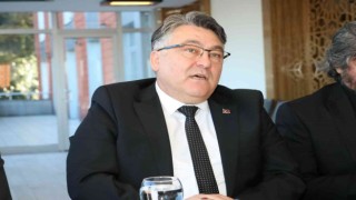 Üniversite öğrencilerine psikolojik ve maddi destek