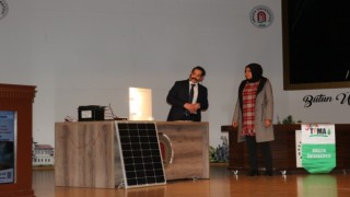 Üniversitede iklim değişiklikleri ve etkileri konulu konferans düzenlendi