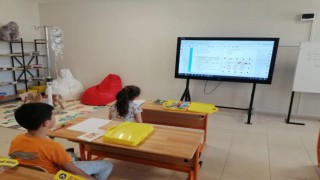 Uşakta hastane, hasta çocuklar için okula dönüştürüldü