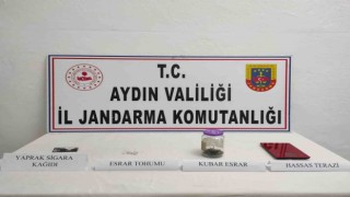 Uyuşturucu taciri jandarmadan kaçamadı