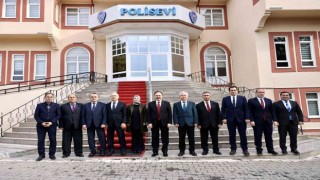 Vali Kızılkaya, kaymakamlar ve vali yardımcılarıyla bir araya geldi