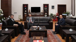 Vali Memişten Rektör Çakmaka hayırlı olsun ziyareti