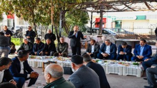 Vali Pehlivan, hal esnafıyla bir araya geldi