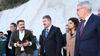 Vali Yılmaz Savrun Baraj inşaatında incelemelerde bulundu