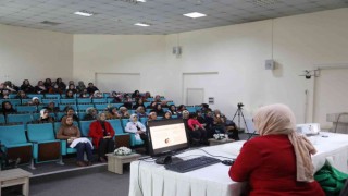 Van Büyükşehir Belediyesi kadınlar için hijyen semineri düzenledi