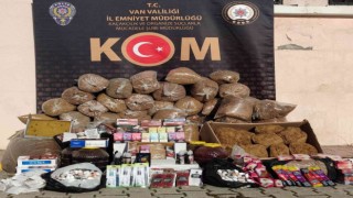 Vanda gümrük kaçağı malzemeler ele geçirildi