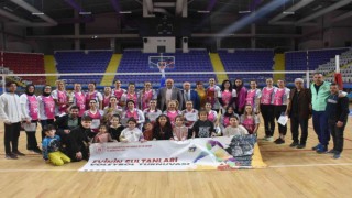 Voleybol turnuvasının şampiyonu Rüya Takımı
