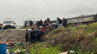 Yağış nedeniyle kayganlaşan yol kazaya neden oldu: 1i ağır 5 kişi yaralı