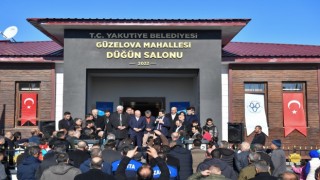 Yakutiye Belediyesi tarafından Güzelova Mahallesinde yaptırılan muhtarlık binası ve düğün salonu hizmete açıldı