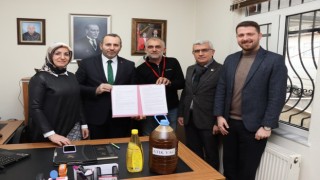 Yalova Belediyesinde 5 litre atık yağ getirene 1 litre ayçiçek yağı hediye