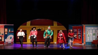 Yarıyıl tatilinde çocuklar Merkezefendide tiyatro ile eğleniyor