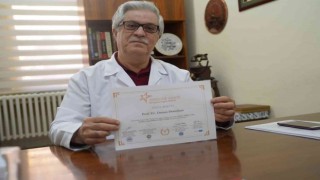 Yeni bir hastalık bulan Prof. Dr. Demirhana Yenilikçi Temel Bilimler Ödülü