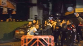Yeni yılın ilk saatlerinde hareketli dakikalar: Yumruklar havada uçuştu