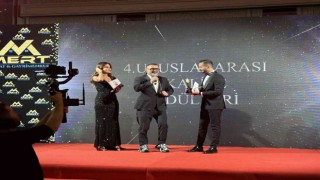 Yılın en iyi internet radyosu ödülü Radyo Başakşehirin