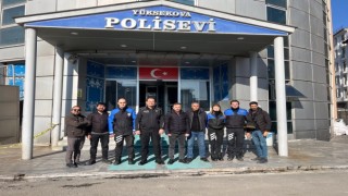 Yüksekova emniyeti gazetecilerle bir araya geldi
