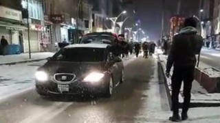 Yüksekovada Galatasaraylılar sevinçlerini caddelere taşıdı