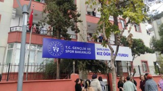 Yurtta nakil iddiası kız öğrencileri sokağa döktü