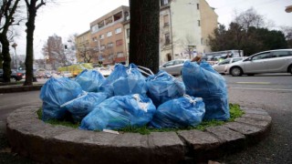 Zegreb sokakları çöp yığınlarıyla doldu