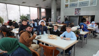 Zeytinburnu Aşevinden 855 bin kap sıcak çorba ikramı