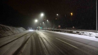 Zonguldak-Ankara Kara Yolunda kar yağışı etkili oldu