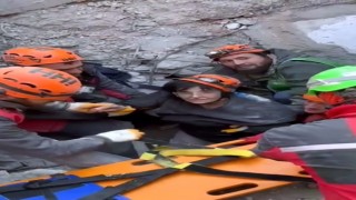 103 saat sonra gelen umut: Hatayda 6 kişi enkazdan sağ çıkarıldı