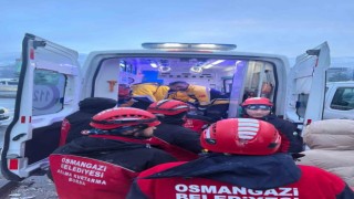 17 yaşındaki Dilara, 30 saat sonra enkaz altından canlı kurtarıldı