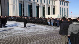 300 polis dualarla yardım için deprem bölgesine gönderildi