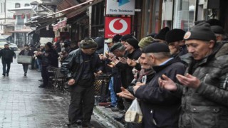 7 asırdır süren gelenekte depremzedeler için dua edildi
