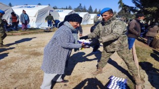 7nci Komando Tugayı Gaziantepte çadır kurmaya devam ediyor