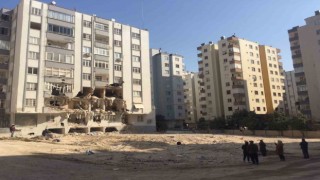 Adanada yıkılan ve 418 kişiye mezar olan bina enkazları dron ile görüntülendi