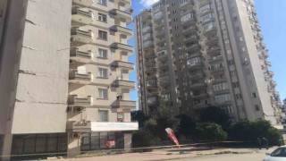 Adanada yüzlerce bina ağır hasar aldı
