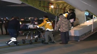 Adanadan 4 yaralı askeri ambulans uçakla İstanbula getirildi