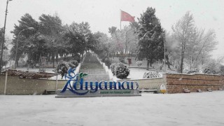 Adıyamana beklenen kar yağdı