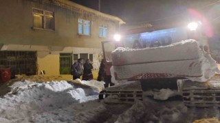 AFAD, kar üstü paletli aracı ile 16 hastaya müdahale etti