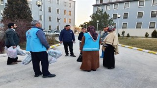 Afyonkarahisarda depremzedelere kütüphane kuruldu