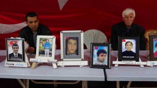 Ailelerin evlat nöbeti kararlılıkla sürüyor