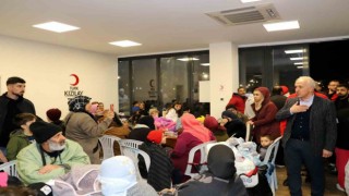 Akdeniz Belediyesi yardım kampanyası başlattı, kapılarını vatandaşa açtı
